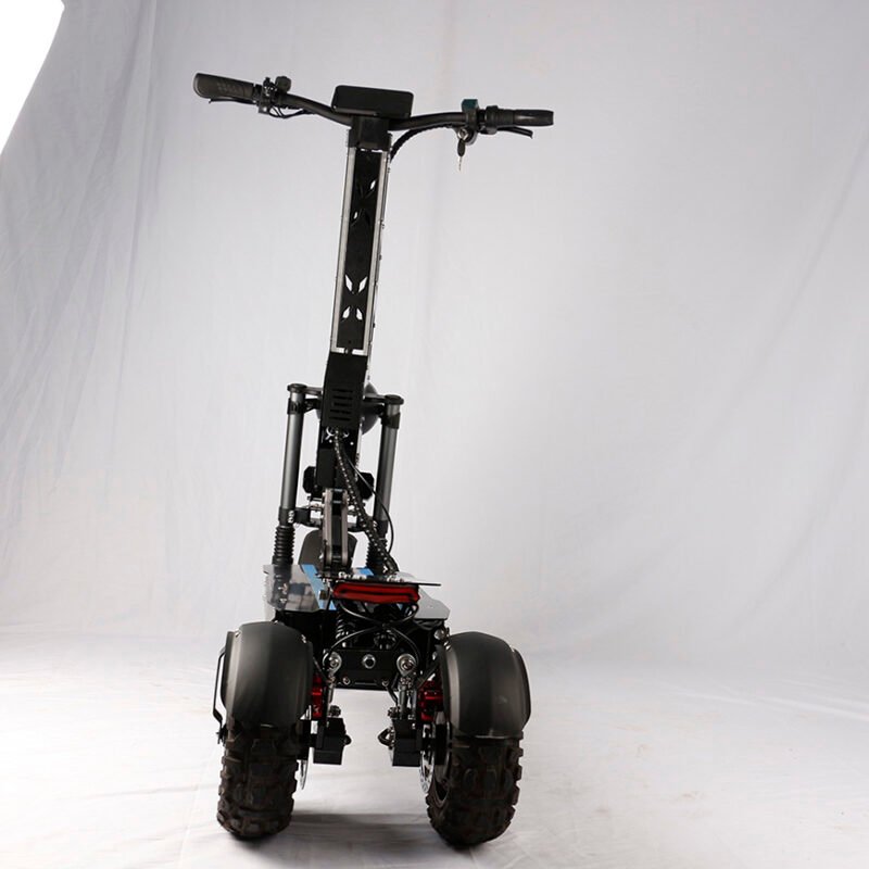 Scooter eléctrico de tres ruedas