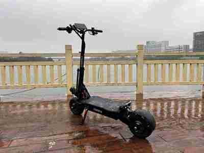 El patinete el¨¦ctrico m¨¢s nuevo del Reino Unido