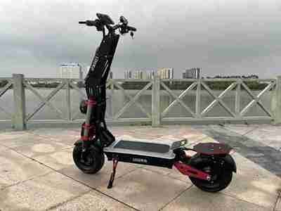 Los 2 mejores patinetes el¨¦ctricos de 2 ruedas