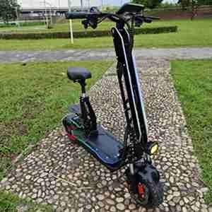 Los 8 mejores patinetes el¨¦ctricos con asiento