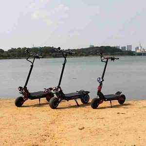 Patinete el¨¦ctrico caliente Quitar la bater¨ªa